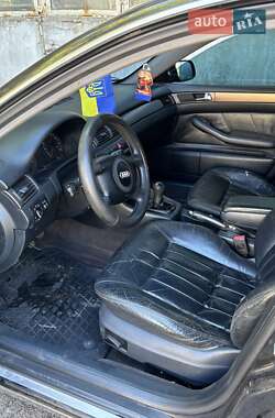 Универсал Audi A6 2001 в 
