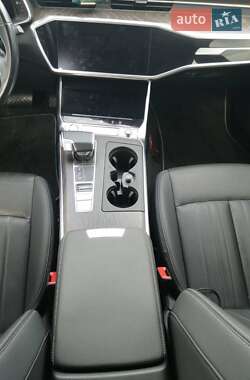 Седан Audi A6 2019 в 