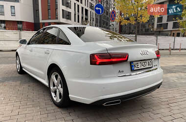 Седан Audi A6 2015 в 