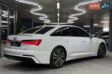 Седан Audi A6 2019 в 