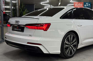 Седан Audi A6 2019 в 