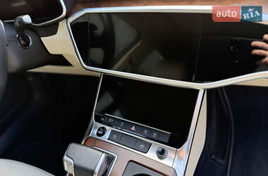 Седан Audi A6 2022 в 