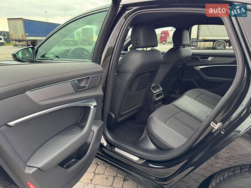 Седан Audi A6 2021 в Радивиліві