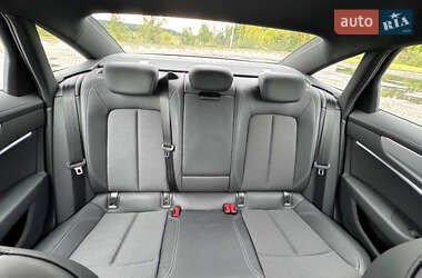 Седан Audi A6 2021 в 