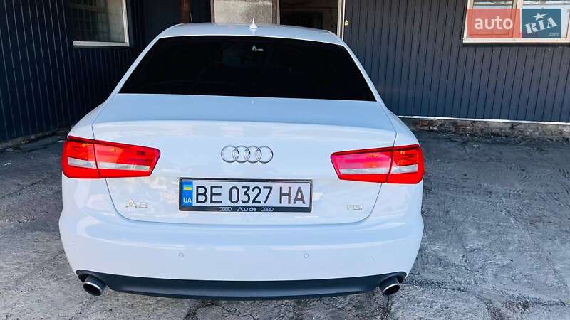 Седан Audi A6 2011 в Новом Буге