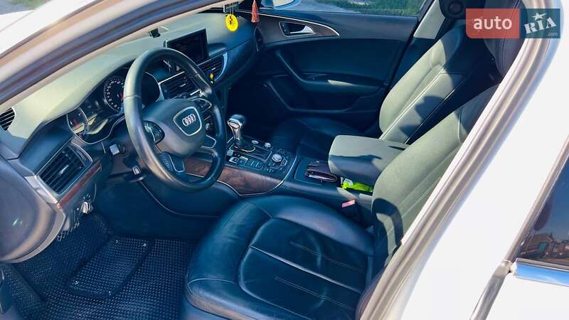 Седан Audi A6 2011 в Новом Буге