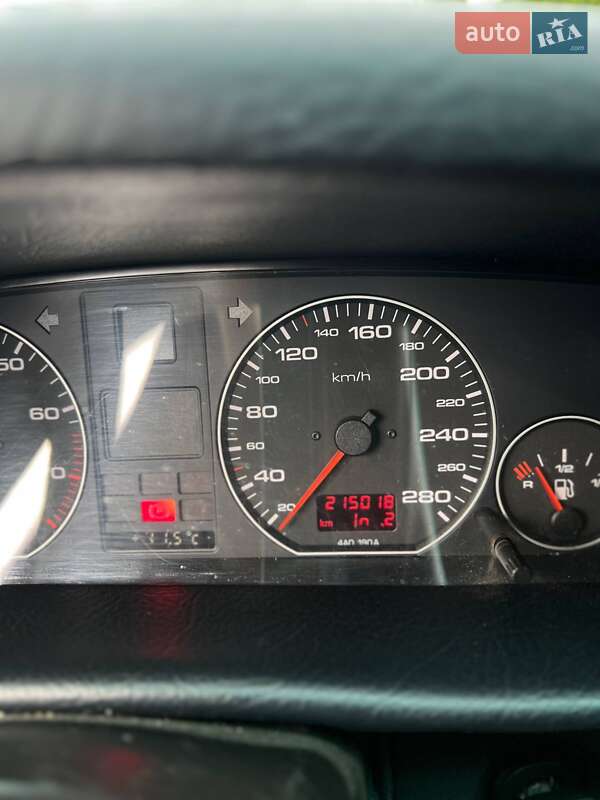 Седан Audi A6 1996 в Черкасах