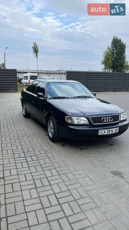 Седан Audi A6 1996 в Черкасах