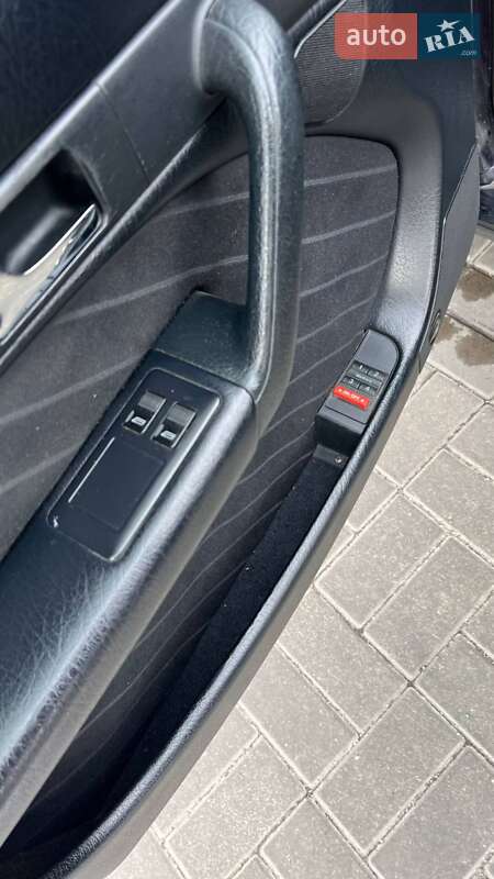 Седан Audi A6 1996 в Черкасах