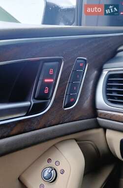 Седан Audi A6 2014 в 
