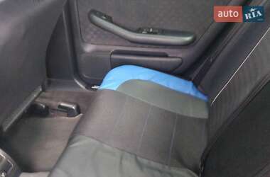 Седан Audi A6 2001 в 