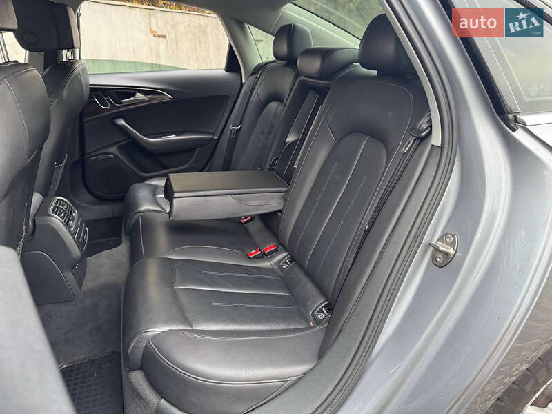 Седан Audi A6 2015 в Киеве