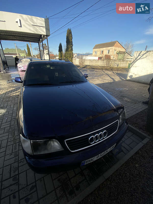 Універсал Audi A6 1995 в Рівному