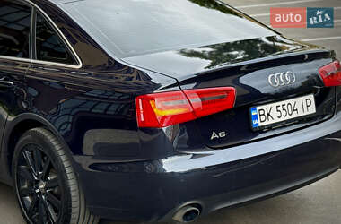 Седан Audi A6 2012 в 