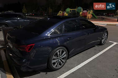 Седан Audi A6 2018 в 