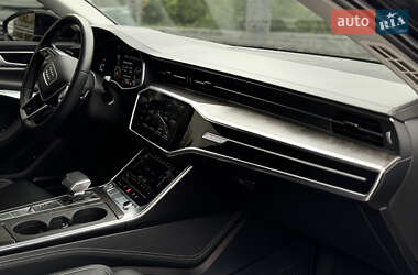 Седан Audi A6 2019 в 