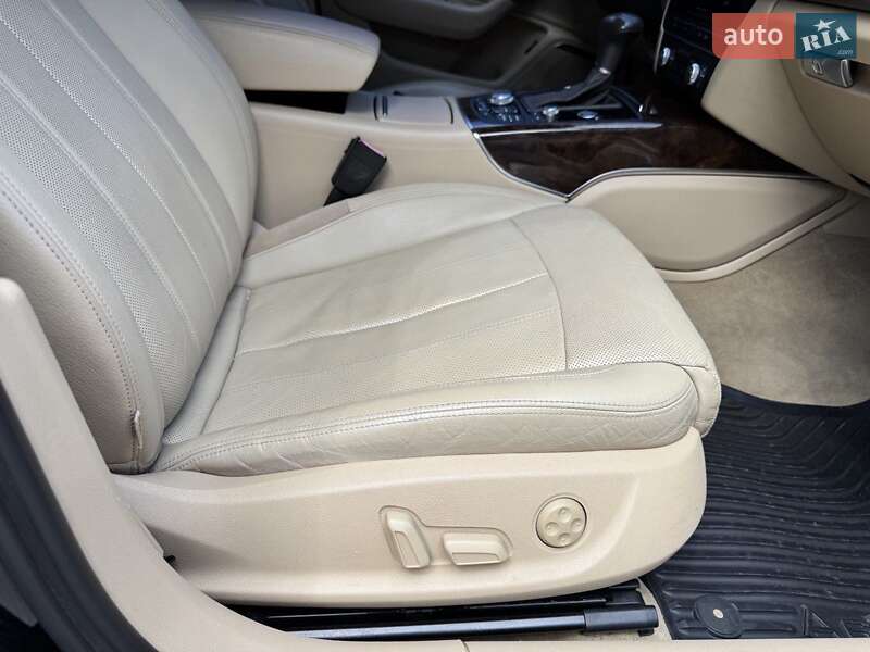 Седан Audi A6 2014 в Запоріжжі