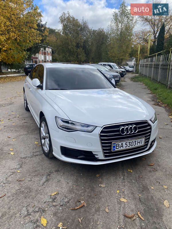 Седан Audi A6 2015 в Знам'янці
