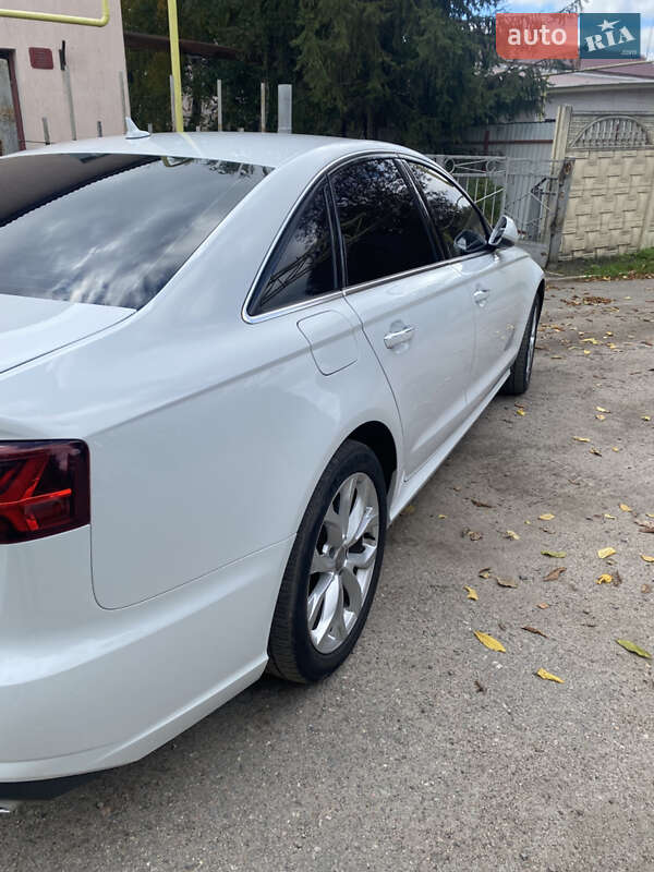 Седан Audi A6 2015 в Знам'янці