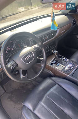 Седан Audi A6 2015 в 
