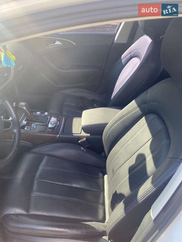 Седан Audi A6 2015 в Знам'янці