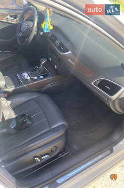 Седан Audi A6 2015 в 