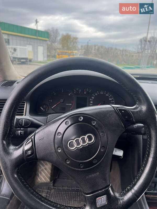 Седан Audi A6 2000 в Дрогобичі