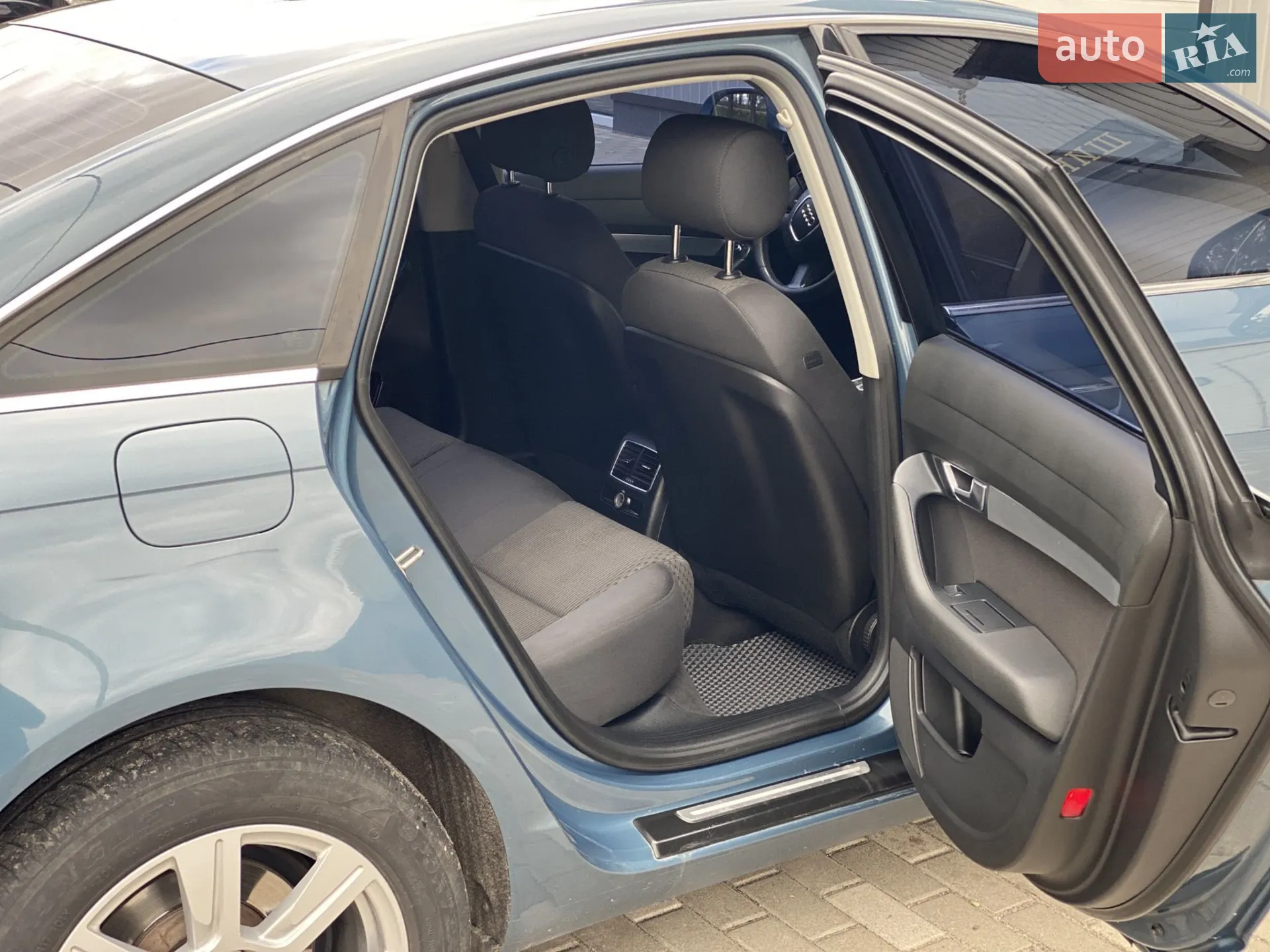 2010 Audi A6 - мініатюра 15