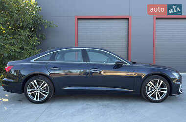 Седан Audi A6 2023 в 