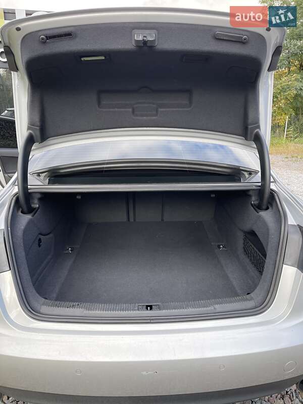 Седан Audi A6 2013 в Львове