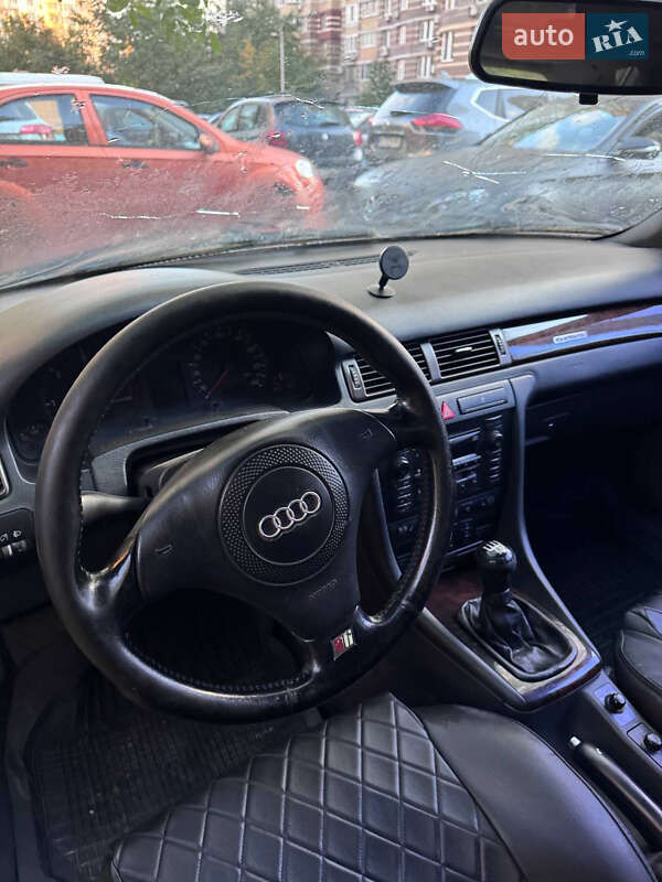 Універсал Audi A6 2000 в Києві