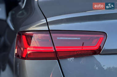 Седан Audi A6 2016 в 