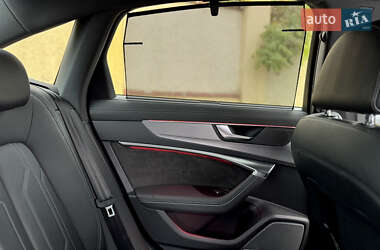 Седан Audi A6 2019 в 