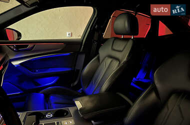 Седан Audi A6 2019 в 