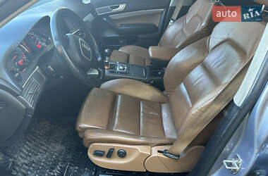 Седан Audi A6 2004 в 