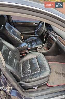 Седан Audi A6 2004 в 