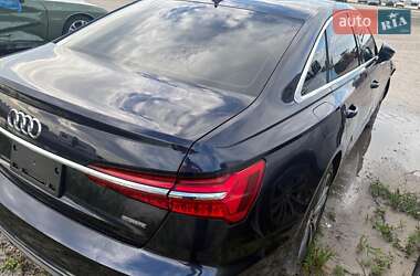Седан Audi A6 2019 в 
