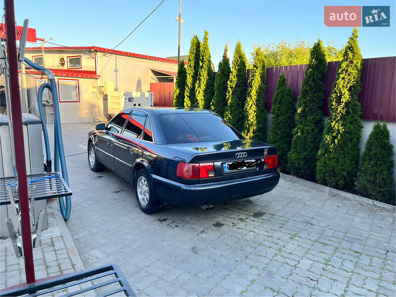 Седан Audi A6 1995 в Львове