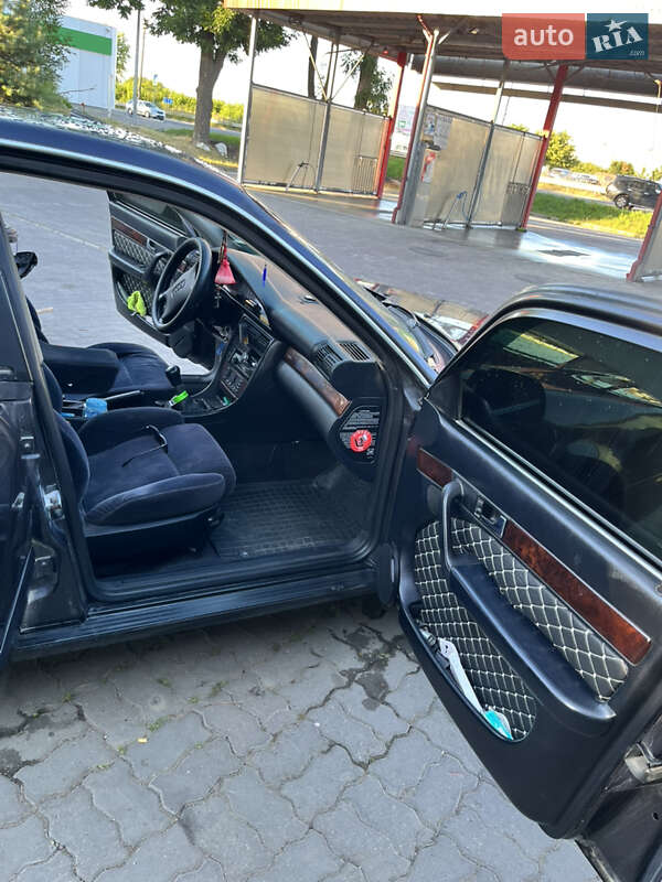 Седан Audi A6 1995 в Львове