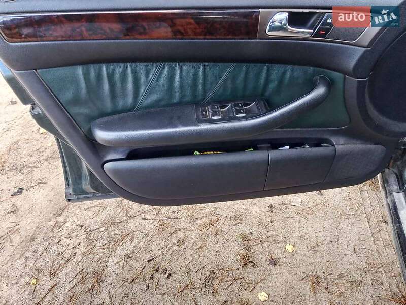 Седан Audi A6 1998 в Черкасах
