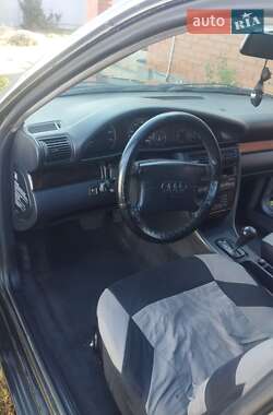 Седан Audi A6 1997 в  фото 17 Седан Audi A6 1997 в