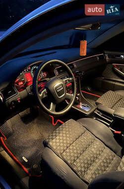 Седан Audi A6 2002 в 