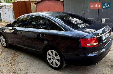 Седан Audi A6 2004 в 