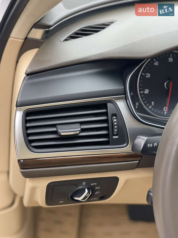 Седан Audi A6 2014 в Рівному