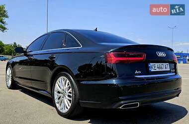Седан Audi A6 2015 в 