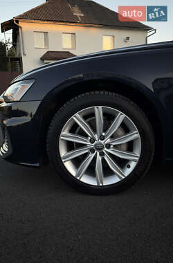 Седан Audi A6 2020 в 