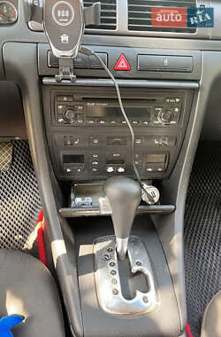 Универсал Audi A6 2002 в 