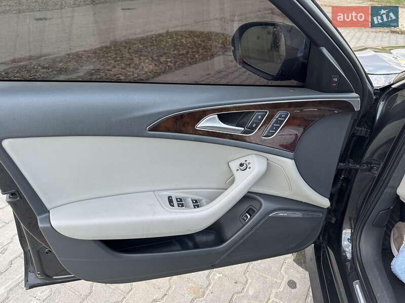 Седан Audi A6 2015 в Стрые