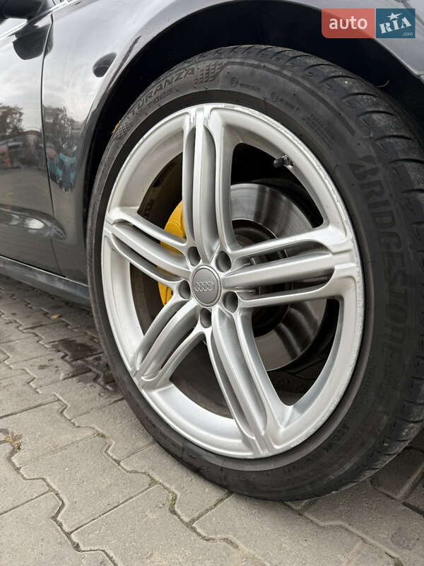 Універсал Audi A6 2015 в Чернівцях