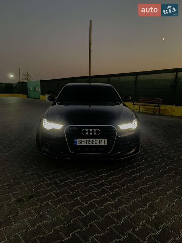 Седан Audi A6 2015 в Усатове